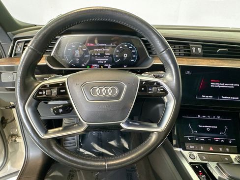 Used 2021 Audi e-tron Premium w/ Convenience Plus Package image 11