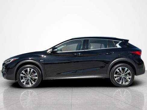 Used 2018 INFINITI QX30 AWD w/ Cargo Package image 2