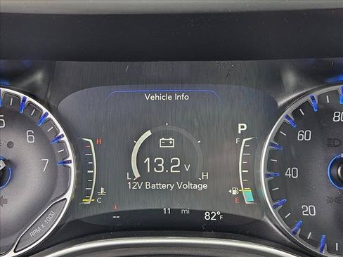 New 2027 Chrysler Pacifica Select FWD image 11