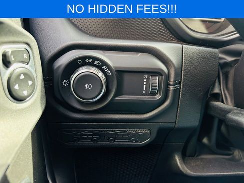 Used 2024 Jeep Wrangler Unlimited Rubicon AWD/4WD image 35