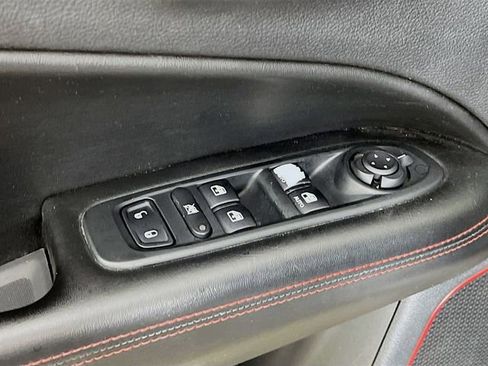Used 2019 Jeep Compass Trailhawk AWD/4WD image 9