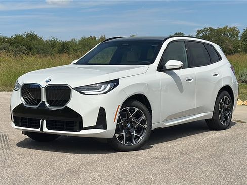 New 2026 BMW X3 xDrive30 w/ M Sport Package image 2