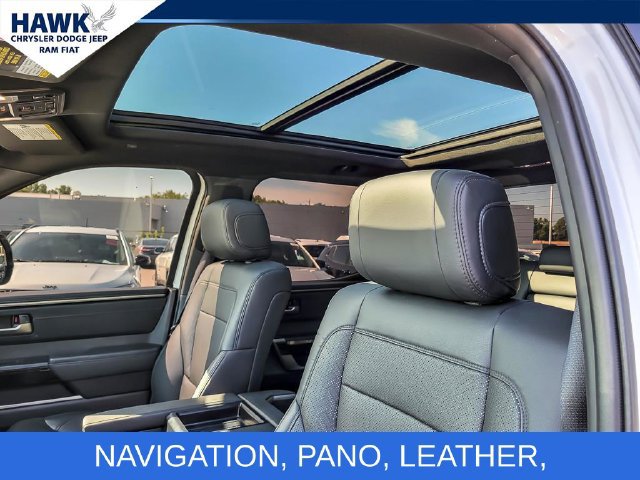 Used 2025 Toyota Tundra Limited AWD/4WD image 10