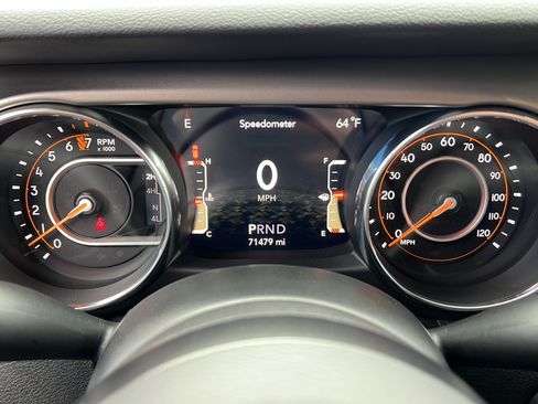 Used 2019 Jeep Wrangler Sport AWD/4WD image 18