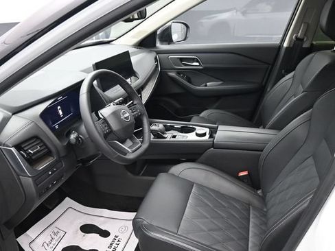 Used 2026 Nissan Rogue Platinum w/ Platinum Premium Package AWD/4WD image 23