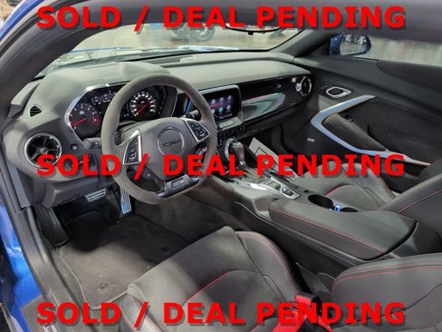 Used 2022 Chevrolet Camaro ZL1 RWD image 9