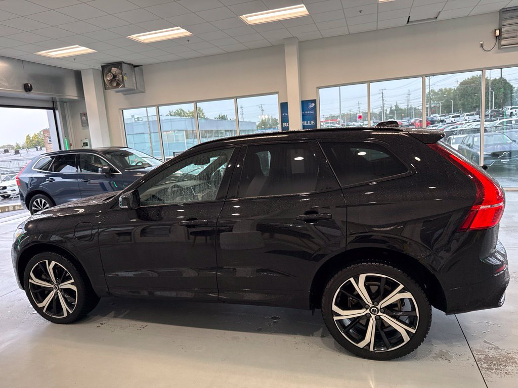 Used 2024 Volvo XC60 T8 Ultimate w/ Climate Package AWD/4WD image 2