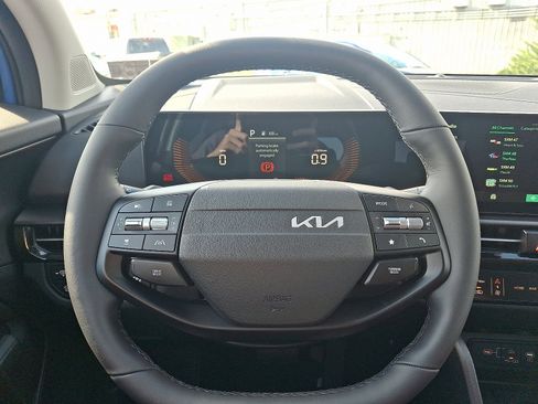 New 2026 Kia Sportage EX w/ EX Panorama Roof Package image 14