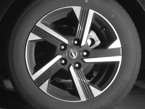 Used 2025 Nissan Sentra SV FWD image 16