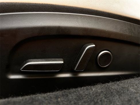 Used 2025 Tesla Model 3 Long Range image 23