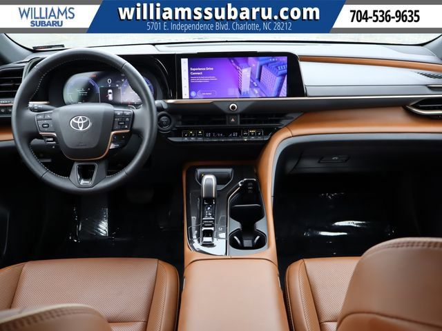 Used 2025 Toyota Crown Signia AWD/4WD image 12