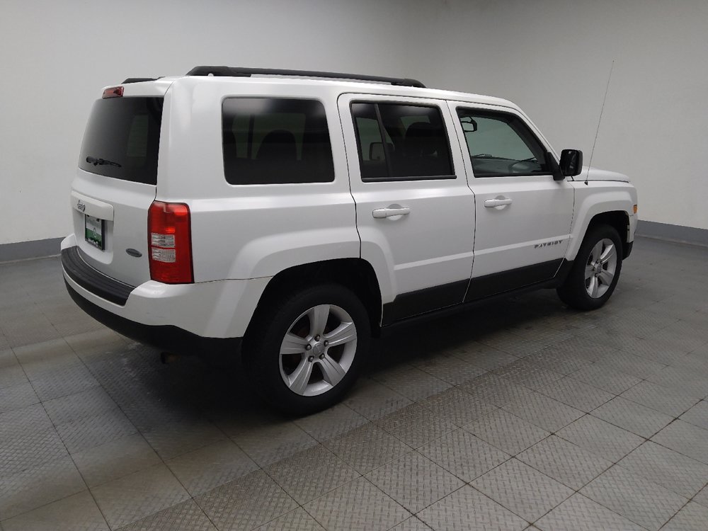 Used 2016 Jeep Patriot Latitude FWD image 10
