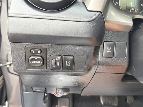 Used 2018 Toyota RAV4 LE w/ All Weather Liner Package AWD/4WD image 25