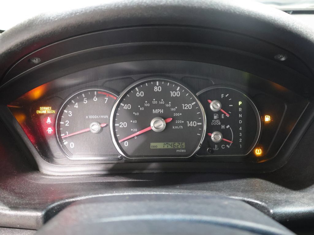 Used 2008 Mitsubishi Endeavor LS AWD/4WD image 32