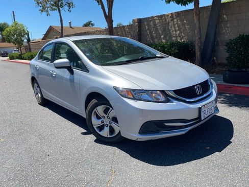 Used 2015 Honda Civic LX image 2
