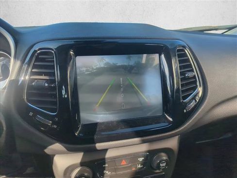 Used 2021 Jeep Compass Limited image 8