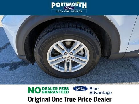 Used 2022 Ford Explorer XLT w/ Equipment Group 202A image 33