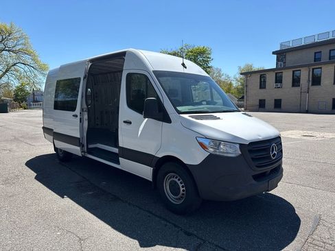 Used 2023 Mercedes-Benz Sprinter 2500 image 7