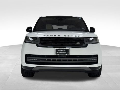 Used 2023 Land Rover Range Rover SE image 2