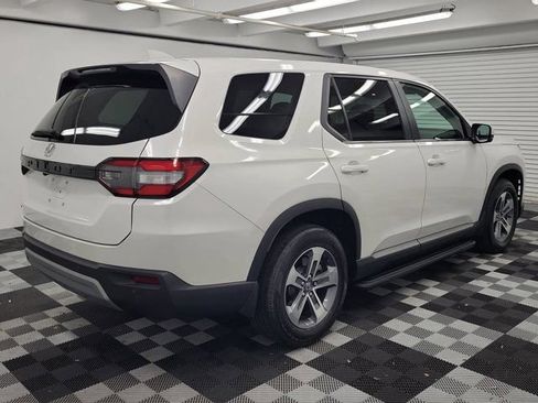 Used 2024 Honda Pilot EX-L image 6