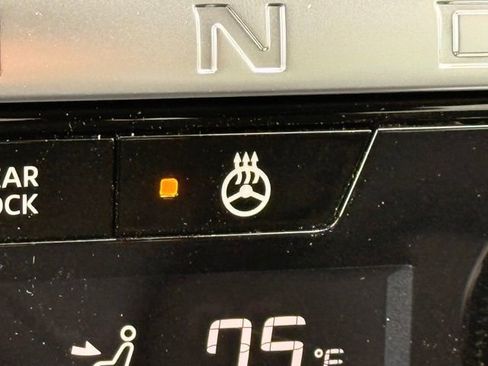 New 2026 Nissan Pathfinder SL AWD/4WD image 36