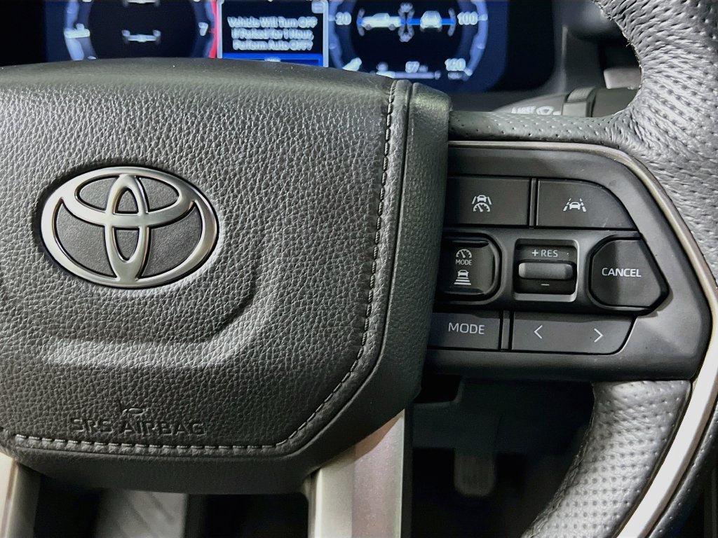 Used 2025 Toyota Tacoma 4x4 Double Cab Hybrid image 16