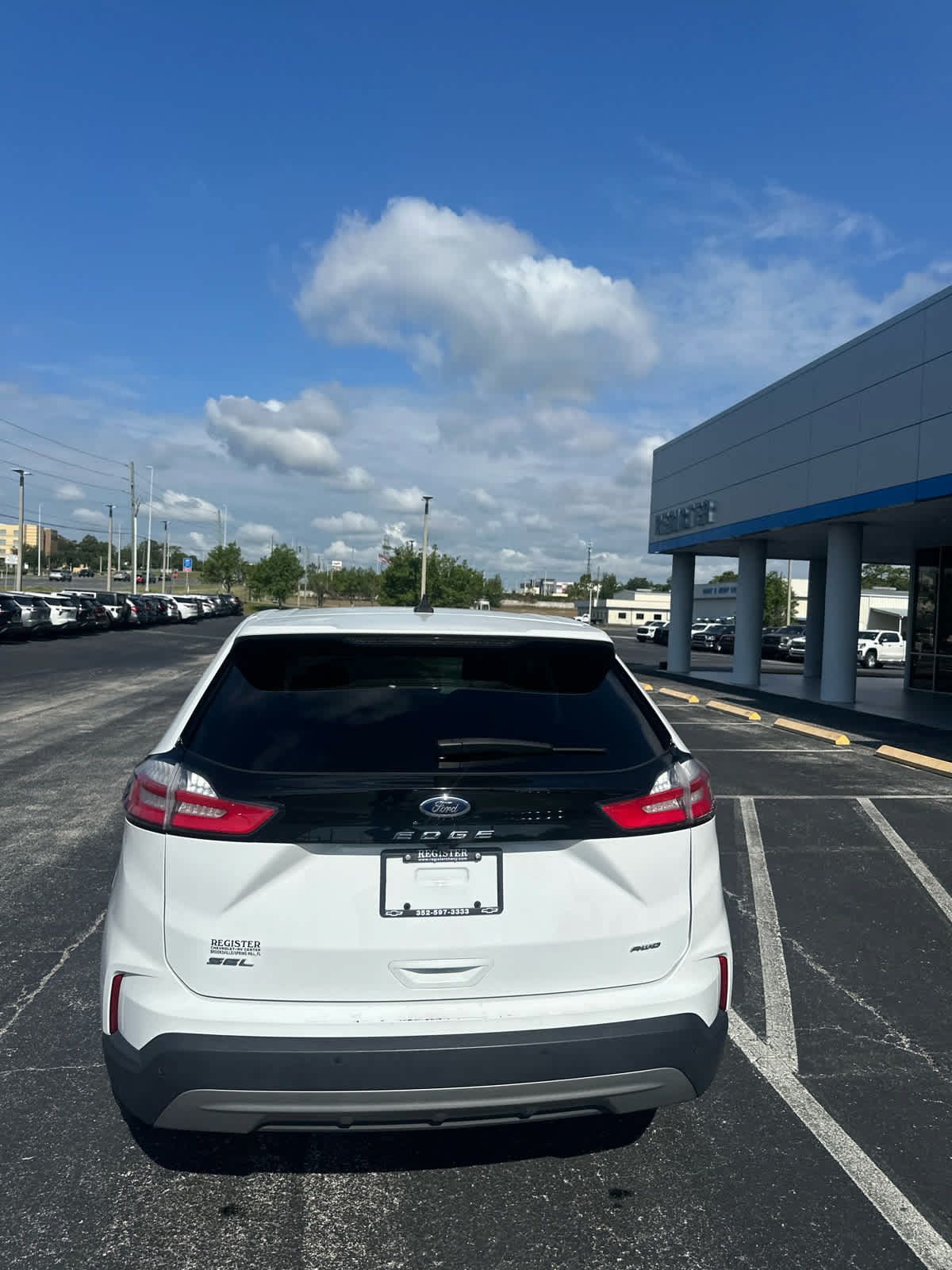 Used 2024 Ford Edge SEL AWD/4WD image 4