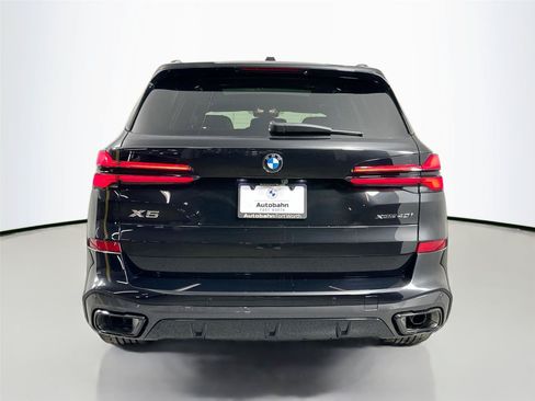 New 2026 BMW X5 xDrive40i w/ M Sport Package AWD/4WD image 11