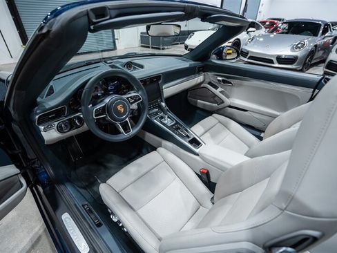 Used 2019 Porsche 911 Carrera S RWD image 21