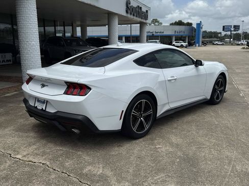 Used 2024 Ford Mustang Coupe RWD image 7