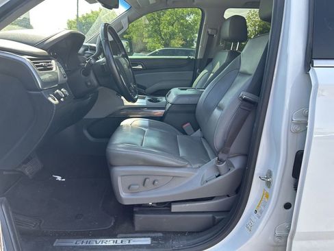 Used 2018 Chevrolet Suburban LT AWD/4WD image 11
