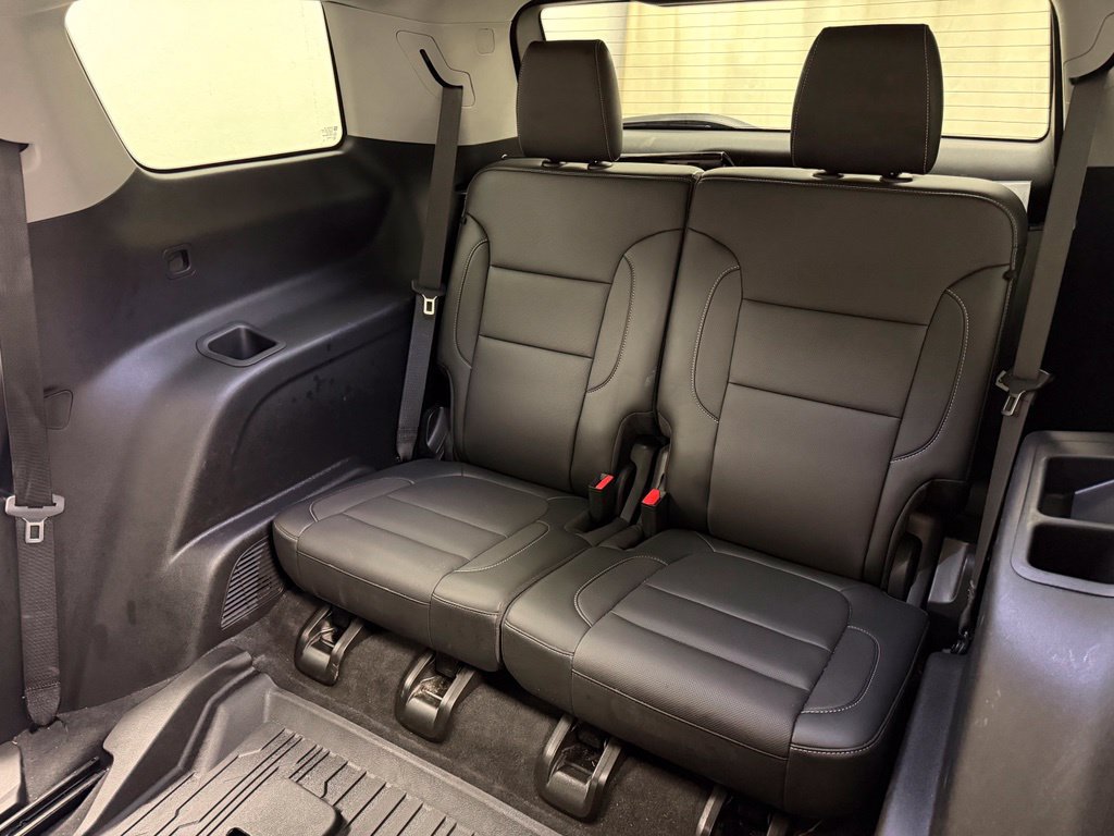 Used 2020 GMC Acadia SLT w/ Driver Alert Package II FWD image 15