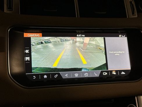 Used 2017 Land Rover Range Rover Sport HSE image 27