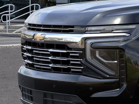 New 2026 Chevrolet Suburban Premier AWD/4WD image 13