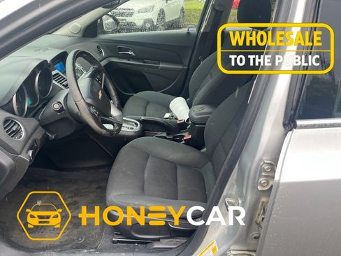 Used 2012 Chevrolet Cruze LT FWD image 14