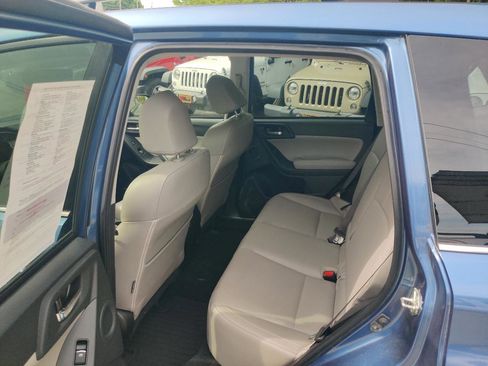 Used 2018 Subaru Forester 2.5i Limited AWD/4WD image 12