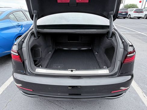 Used 2022 Audi A8 L 3.0T AWD/4WD image 9
