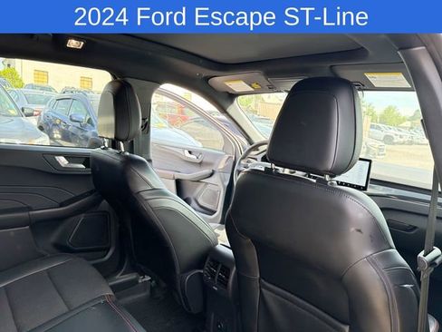 Used 2024 Ford Escape ST-Line w/ Tech Pack #1 AWD/4WD image 13