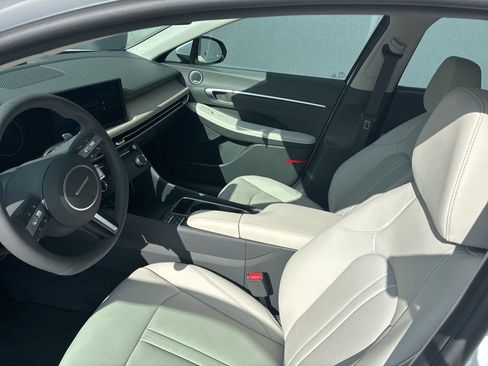 New 2026 Hyundai Sonata Limited FWD image 16