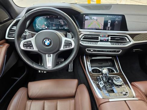 Used 2021 BMW X7 xDrive40i w/ M Sport Package AWD/4WD image 32