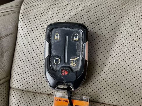 Used 2018 GMC Acadia Denali w/ Technology Package FWD image 13