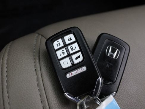 Used 2018 Honda Odyssey EX-L image 25