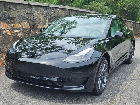 Used 2023 Tesla Model 3 Standard Range RWD image 13