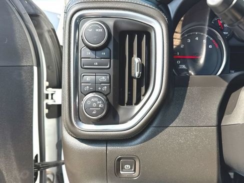 Used 2023 Chevrolet Silverado 2500 LT w/ Convenience Package AWD/4WD image 17