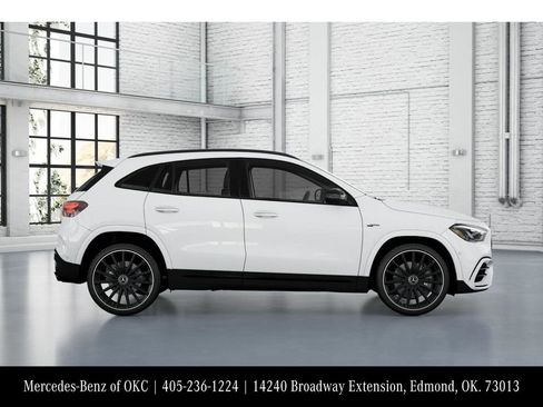 New 2026 Mercedes-Benz GLA 35 AMG 4MATIC image 2