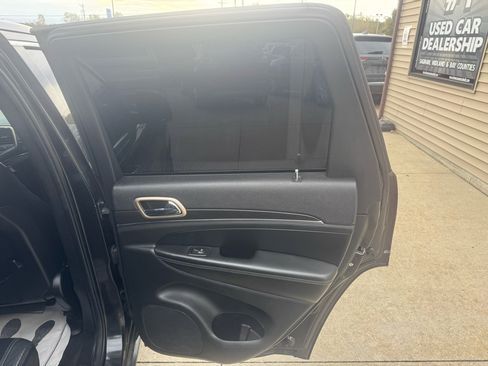 Used 2014 Jeep Grand Cherokee Limited image 17