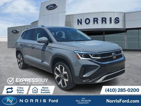 Used 2023 Volkswagen Taos SEL AWD/4WD image 1