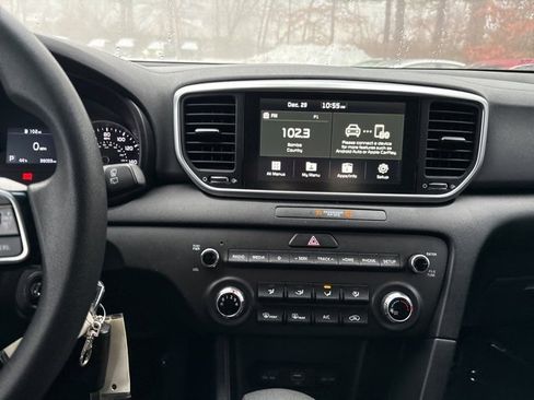 Used 2020 Kia Sportage LX image 19