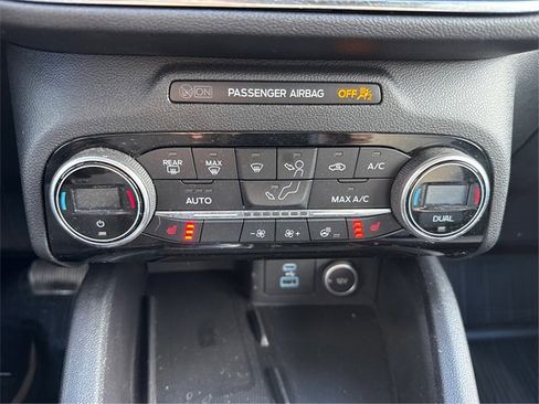 Certified 2021 Ford Escape Titanium w/ Titanium Elite Package image 24