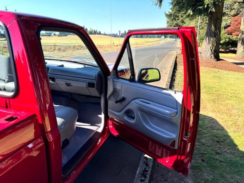 Used 1995 Ford F150 XL image 30